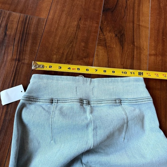 Driftwood Light Wash Denim Wide Leg Jeans Womens Small NWT DW-P42984A - Picture 7 of 7